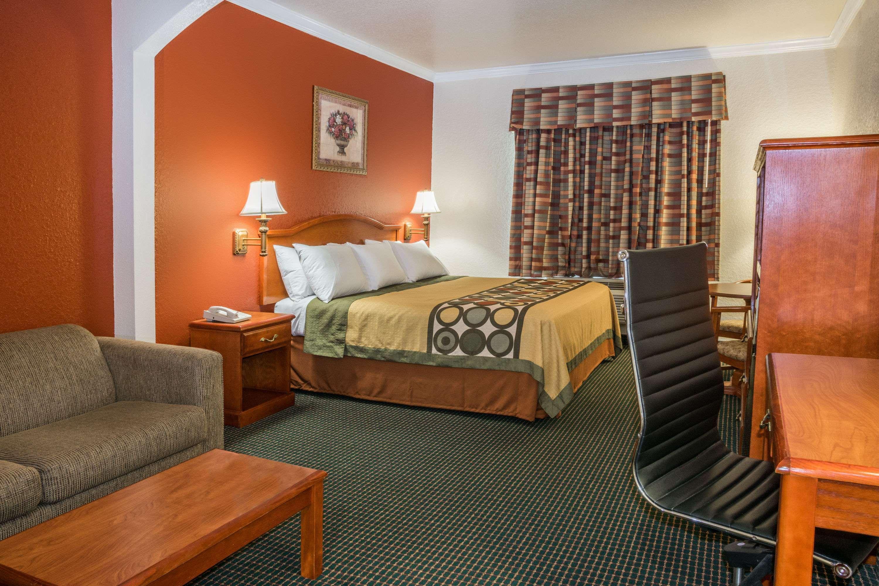 Hotel Super 8 By Wyndham Brookshire Tx Zewnętrze zdjęcie